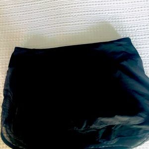 Lulu lemon skort